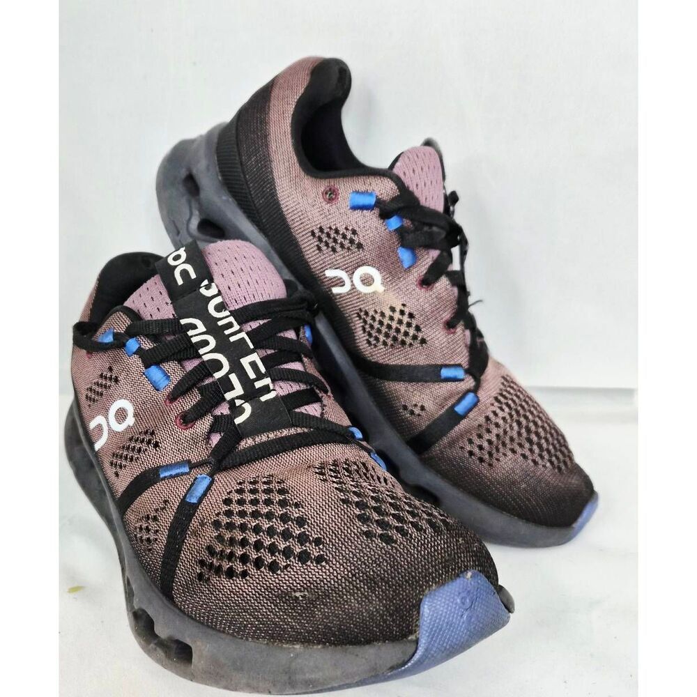 On Cloud sneakers